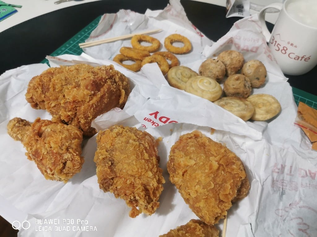 【三重美食】 胖老爹台北橋店，炸功了得的平價炸雞店