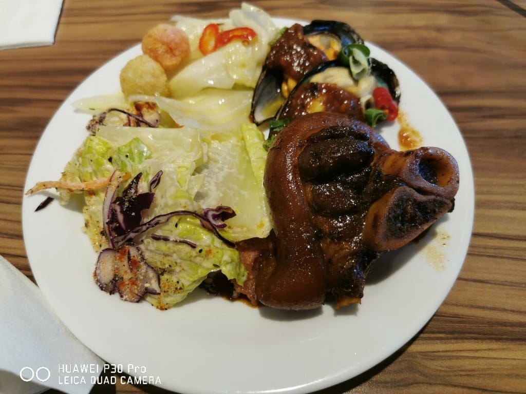 【台北美食】 我家牛排三民店，小巧實惠的牛1
排百匯