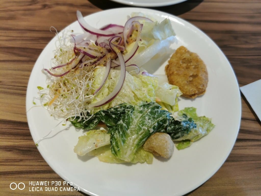 【台北美食】 我家牛排三民店，小巧實惠的牛1
排百匯