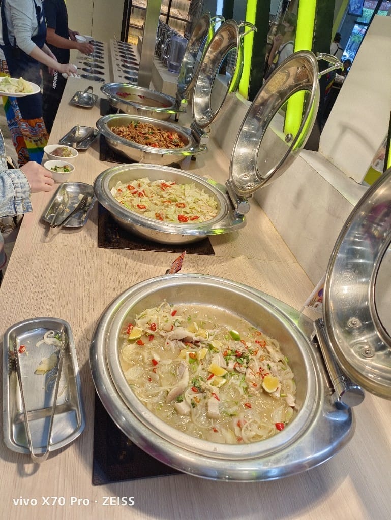 【板橋美食】 吉哆火鍋百匯，錢都火鍋新品牌吃到飽，趁著泰國美食季吃起來