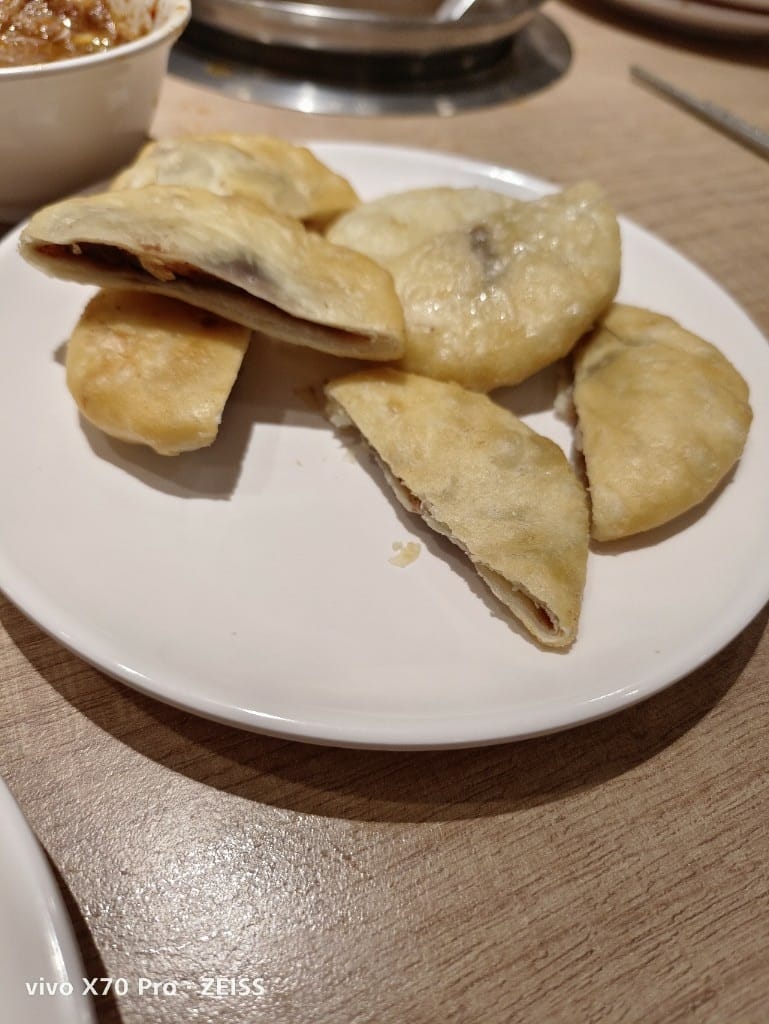 【板橋美食】 吉哆火鍋百匯，錢都火鍋新品牌吃到飽，趁著泰國美食季吃起來