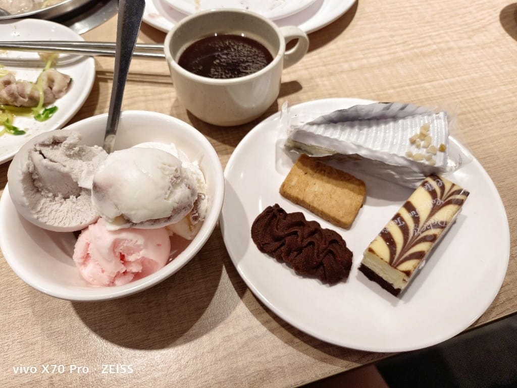 【板橋美食】 吉哆火鍋百匯，錢都火鍋新品牌吃到飽，趁著泰國美食季吃起來