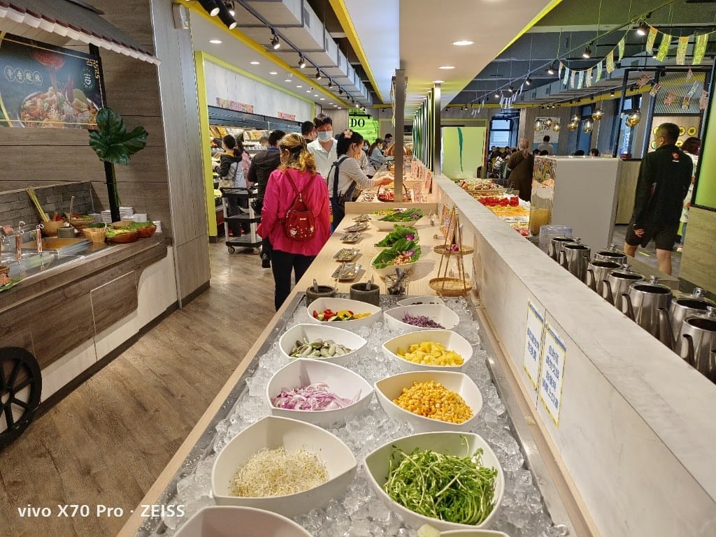 【板橋美食】 吉哆火鍋百匯，錢都火鍋新品牌吃到飽，趁著泰國美食季吃起來
