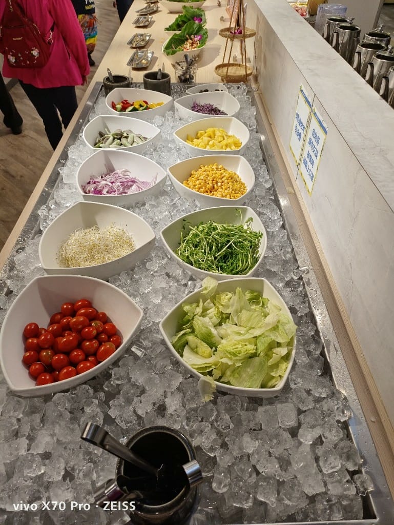 【板橋美食】 吉哆火鍋百匯，錢都火鍋新品牌吃到飽，趁著泰國美食季吃起來
