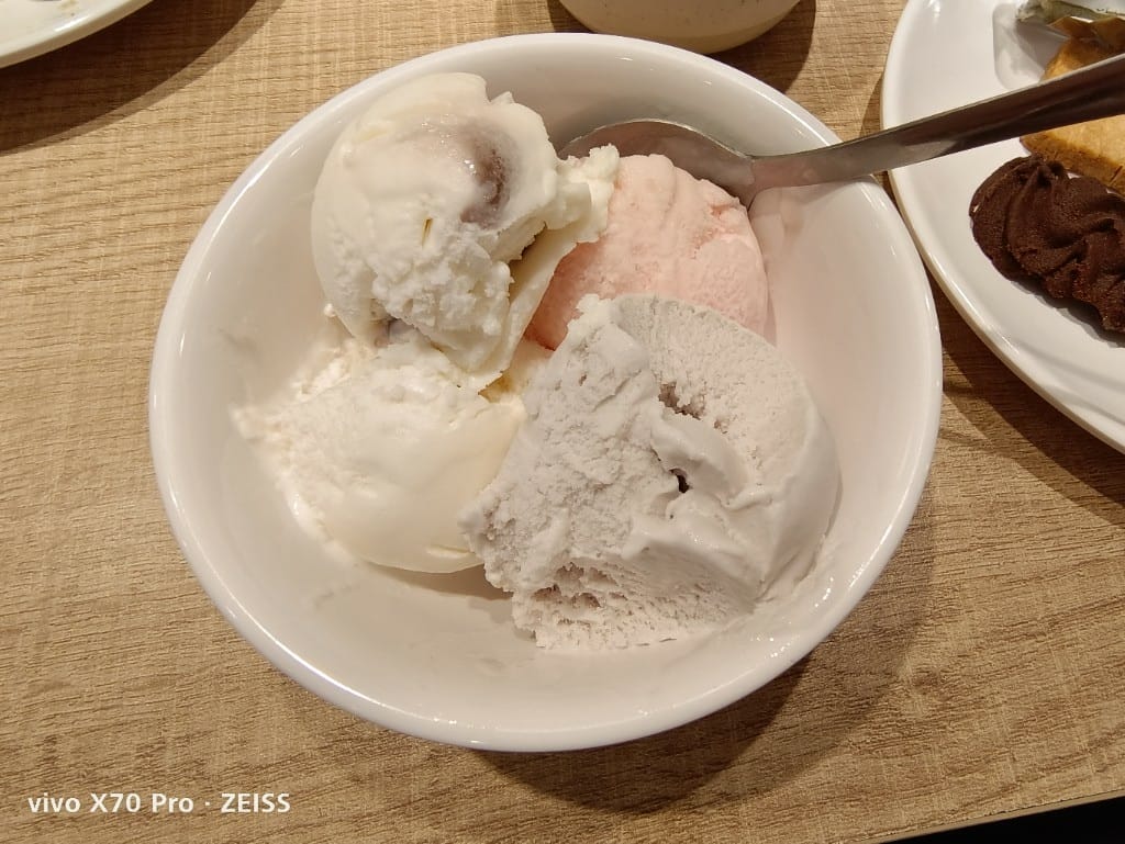 【板橋美食】 吉哆火鍋百匯，錢都火鍋新品牌吃到飽，趁著泰國美食季吃起來