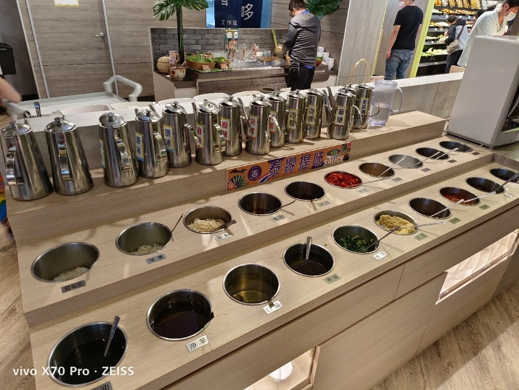 【板橋美食】 吉哆火鍋百匯，錢都火鍋新品牌吃到飽，趁著泰國美食季吃起來