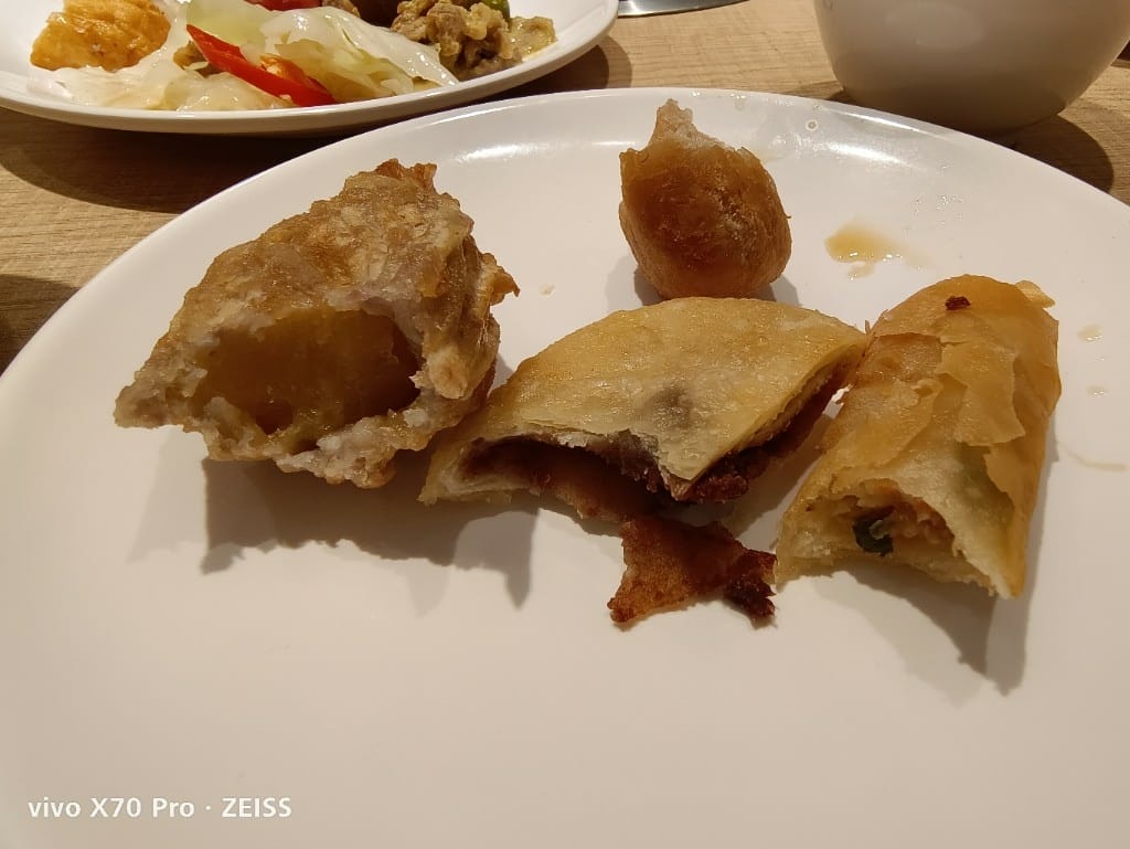 【板橋美食】 吉哆火鍋百匯，錢都火鍋新品牌吃到飽，趁著泰國美食季吃起來