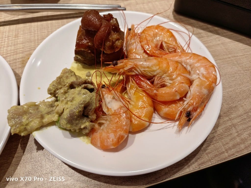 【板橋美食】 吉哆火鍋百匯，錢都火鍋新品牌吃到飽，趁著泰國美食季吃起來