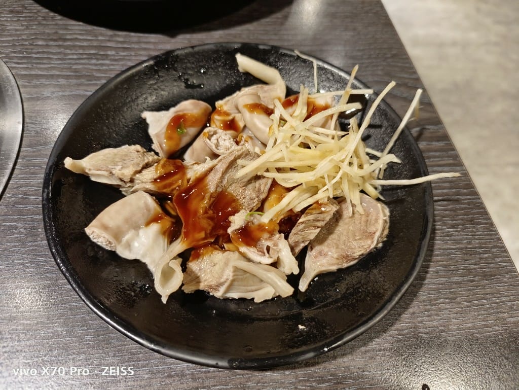 【台北美食】 新千葉火鍋，平假日一樣價位的佛心店家