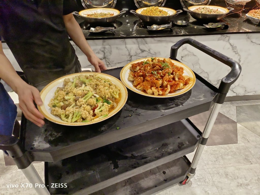 【台北美食】 新千葉火鍋，平假日一樣價位的佛心店家