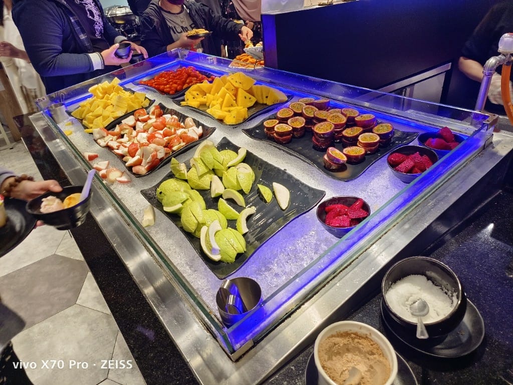 【台北美食】 新千葉火鍋，平假日一樣價位的佛心店家