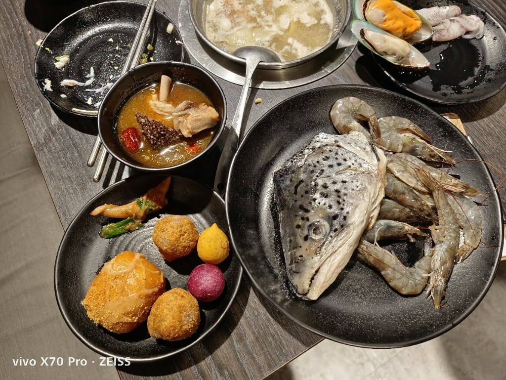 【台北美食】 新千葉火鍋，平假日一樣價位的佛心店家