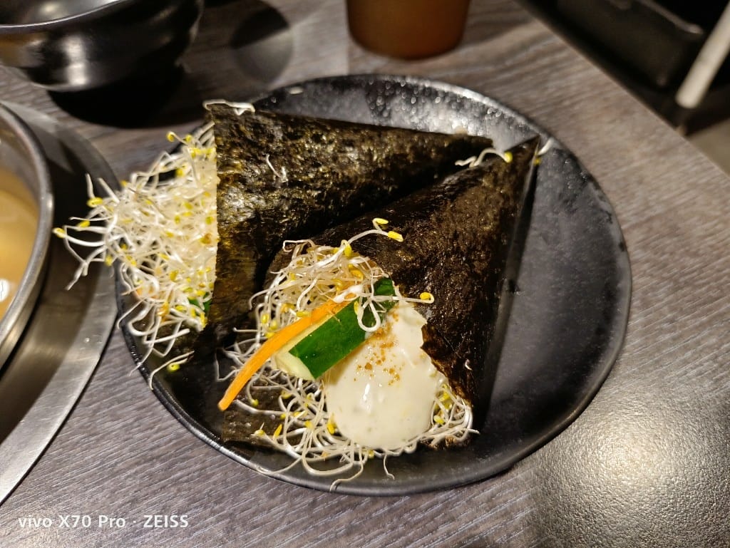 【台北美食】 新千葉火鍋，平假日一樣價位的佛心店家