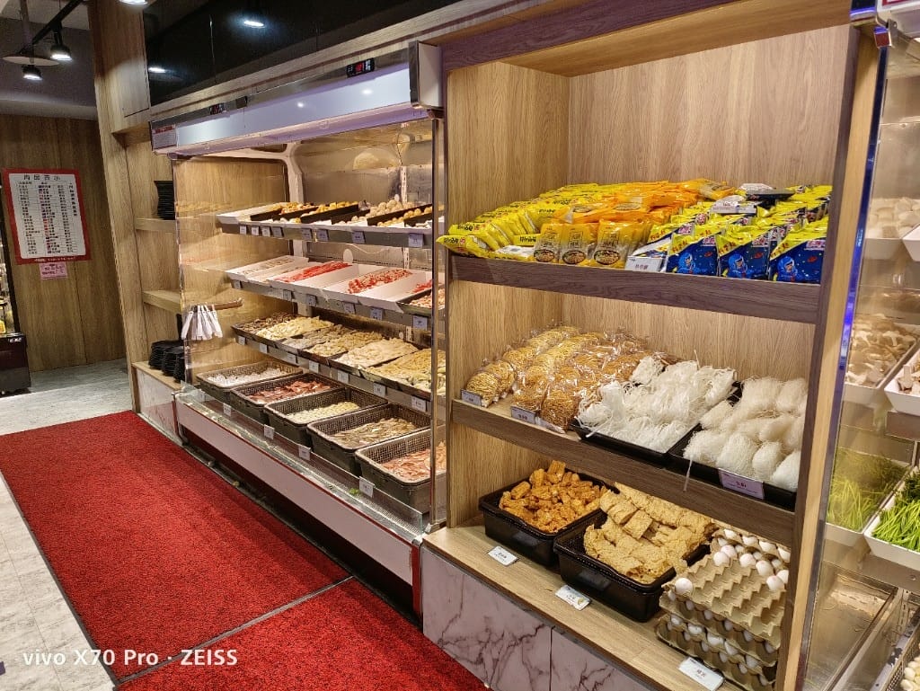 【台北美食】 新千葉火鍋，平假日一樣價位的佛心店家
