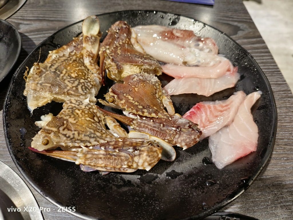 【台北美食】 新千葉火鍋，平假日一樣價位的佛心店家