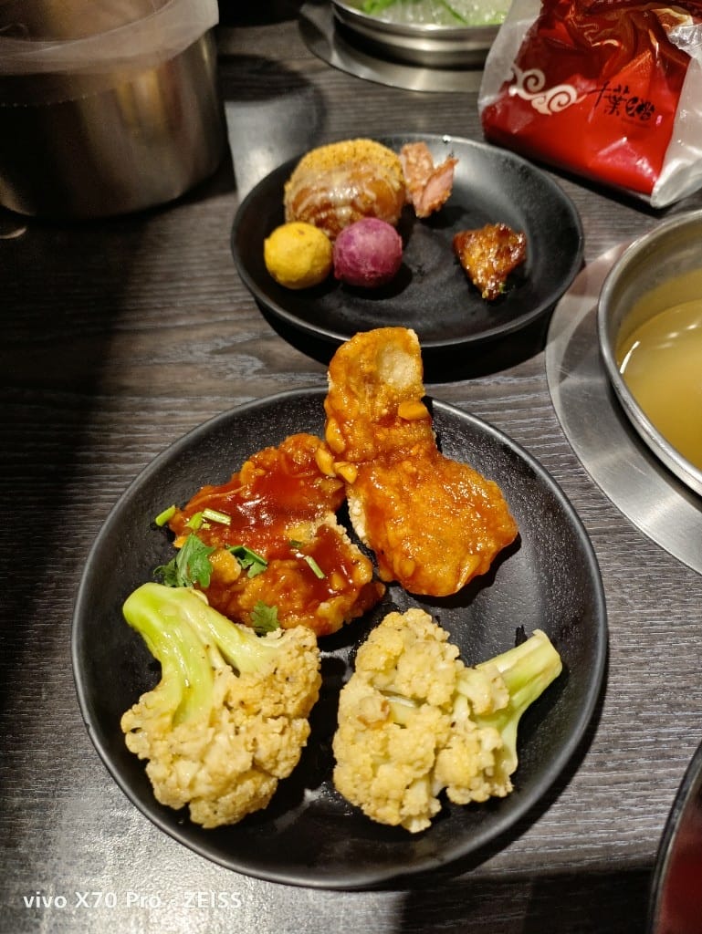 【台北美食】 新千葉火鍋，平假日一樣價位的佛心店家