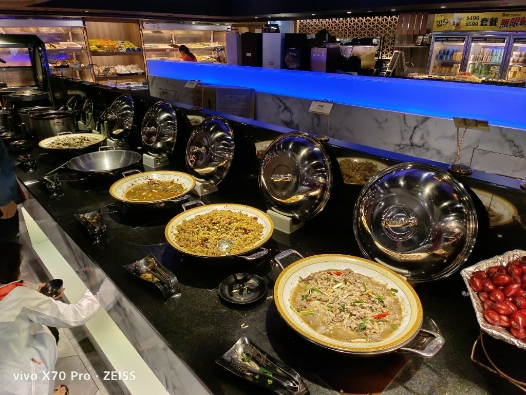 【台北美食】 新千葉火鍋，平假日一樣價位的佛心店家