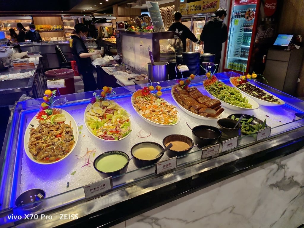 【台北美食】 新千葉火鍋，平假日一樣價位的佛心店家