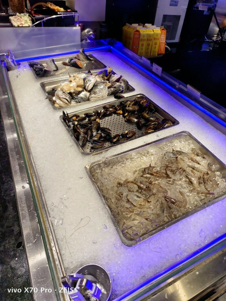 【台北美食】 新千葉火鍋，平假日一樣價位的佛心店家