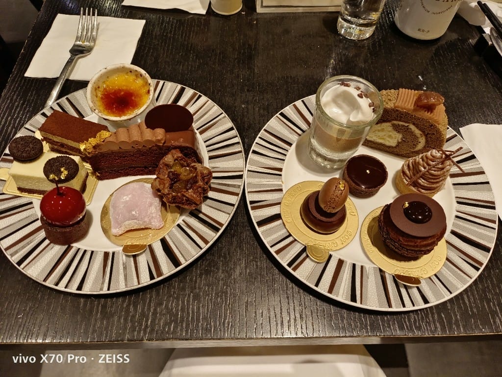 【台北美食】 寒舍艾美探索廚房，鱈場蟹腳吃到飽還有完美的甜點櫃！