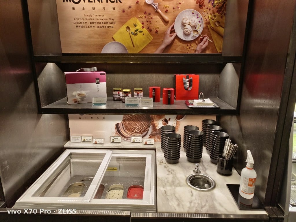 【台北美食】 寒舍艾美探索廚房，鱈場蟹腳吃到飽還有完美的甜點櫃！