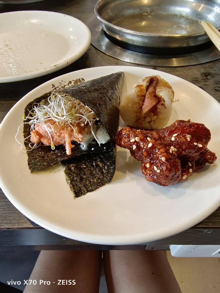 【新莊美食】 千葉火鍋，3訪平價又美味的火鍋，現在還有下午茶339吃完飽哦！