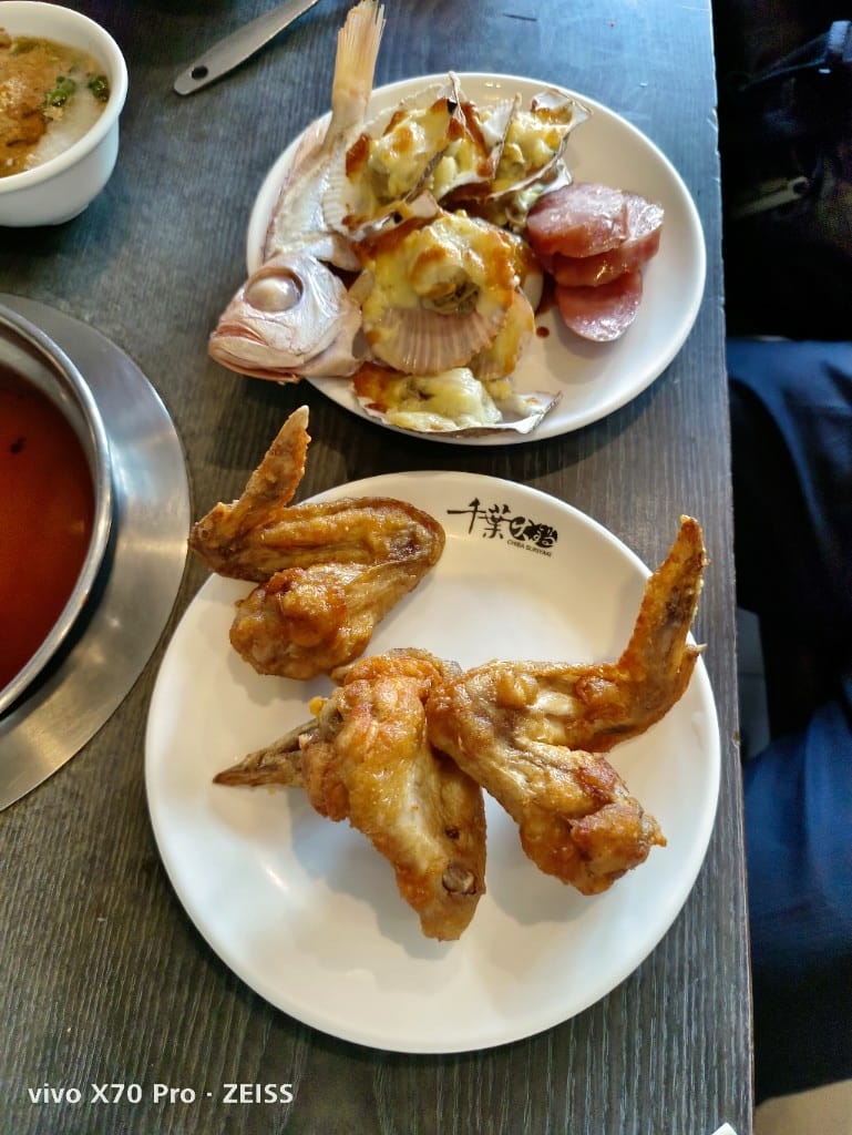 【新莊美食】 千葉火鍋，3訪平價又美味的火鍋，現在還有下午茶339吃完飽哦！