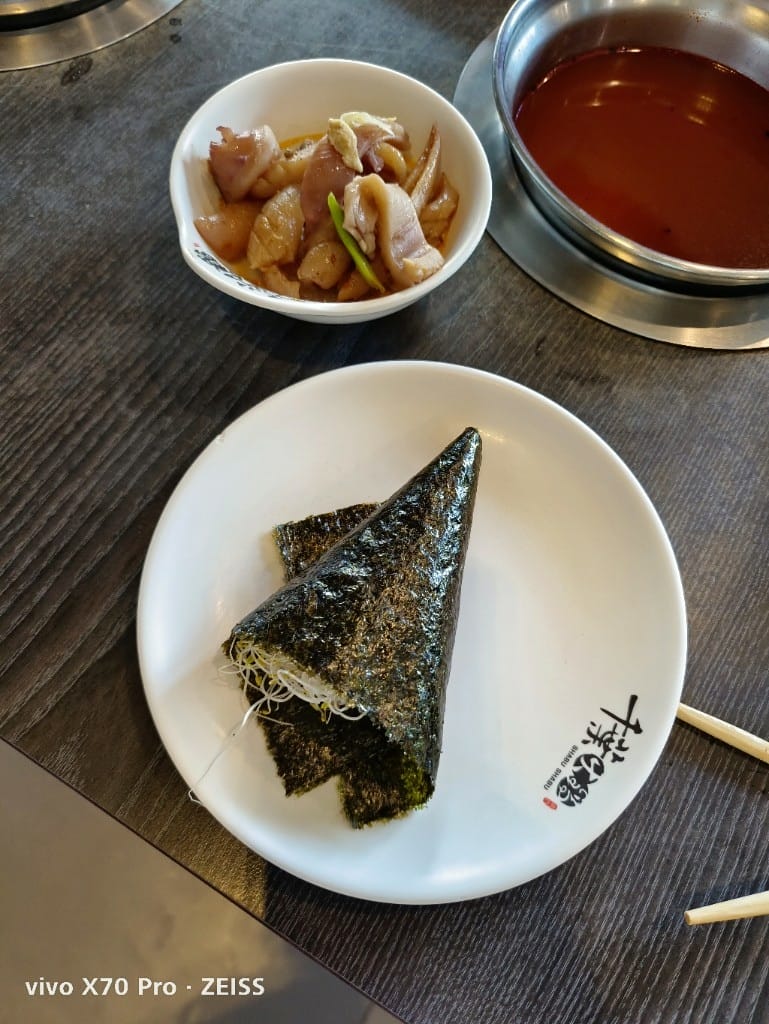 【新莊美食】 千葉火鍋，3訪平價又美味的火鍋，現在還有下午茶339吃完飽哦！