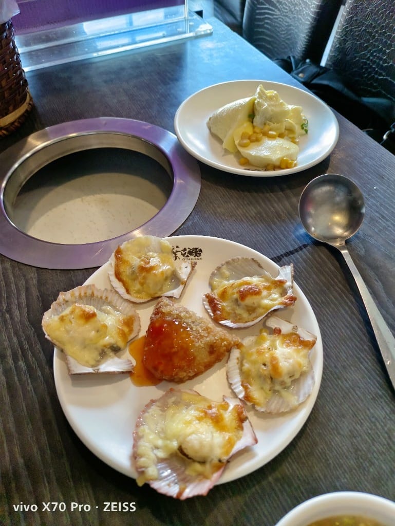 【新莊美食】 千葉火鍋，3訪平價又美味的火鍋，現在還有下午茶339吃完飽哦！