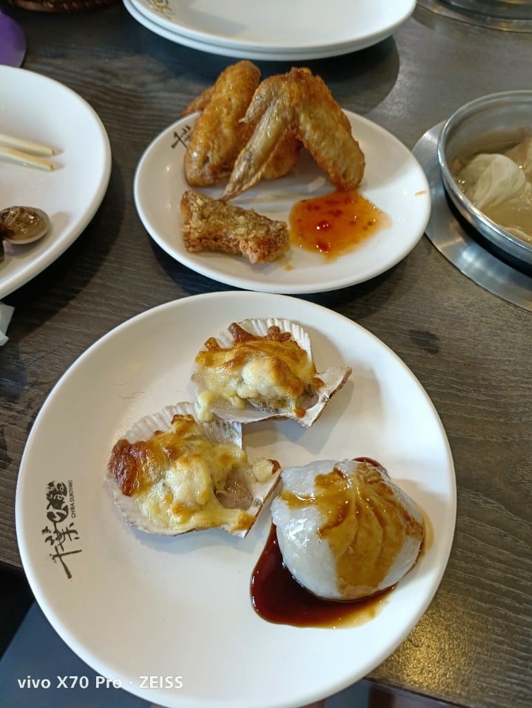 【新莊美食】 千葉火鍋，3訪平價又美味的火鍋，現在還有下午茶339吃完飽哦！