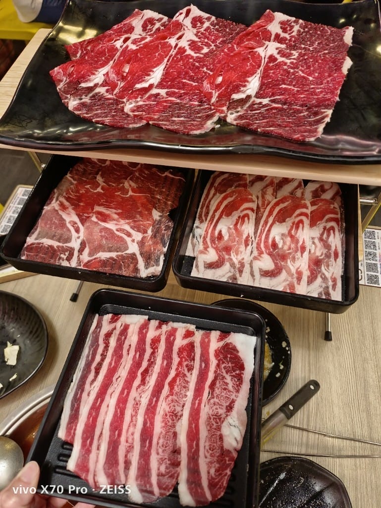 【台北美食】 涮樂和牛火鍋，馬辣新品牌平價火鍋，乾淨又好吃