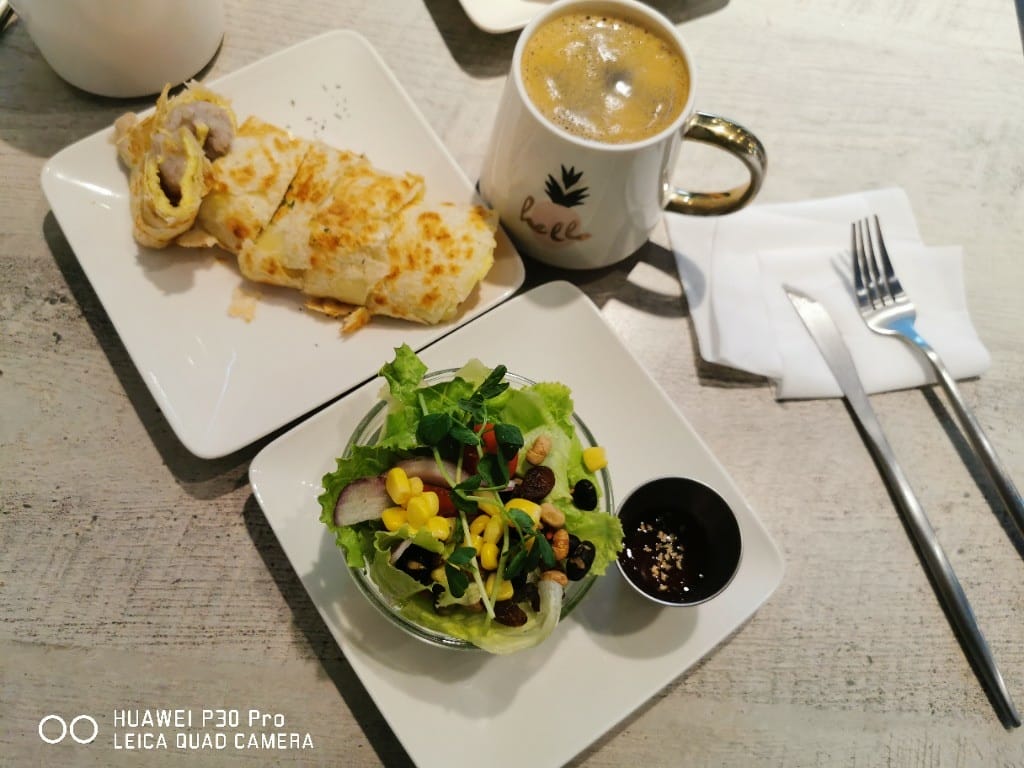 【板橋美食】 鳳梨飽堡，芋泥系列的各種早午餐