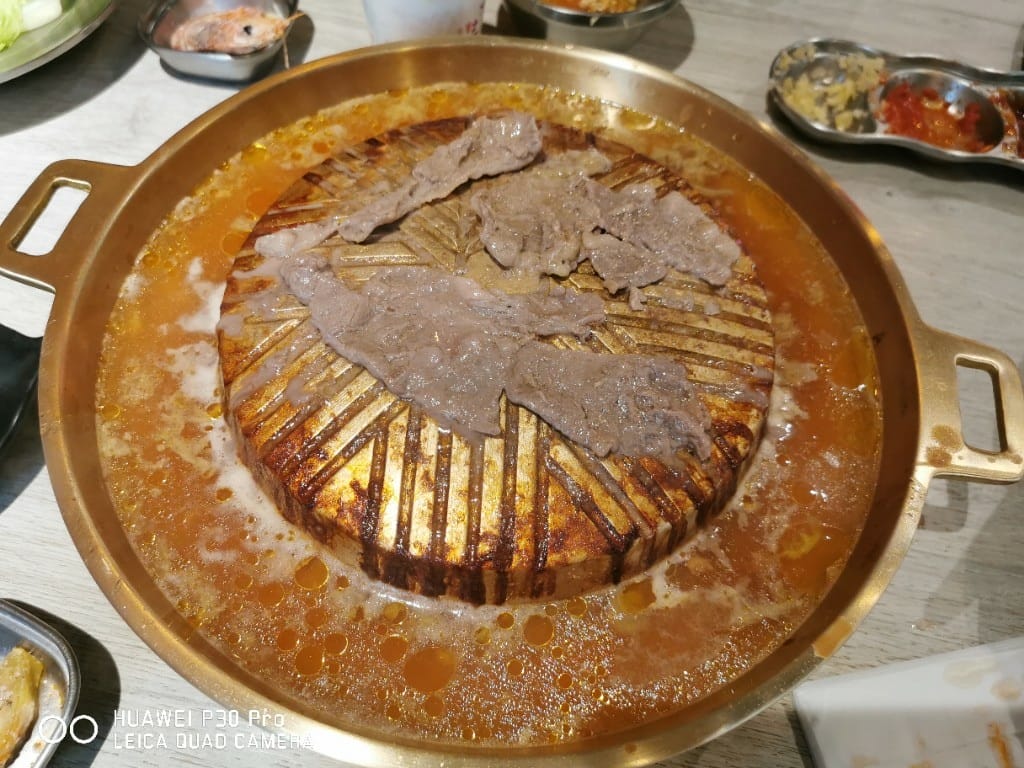 【新莊美食】 韓哥哥銅盤烤肉,銅盤烤肉與火鍋都很棒的
平價吃到飽 - 第25張圖 【新莊美食】 韓哥哥銅盤烤肉,銅盤烤肉與火鍋都很棒的
平價吃到飽