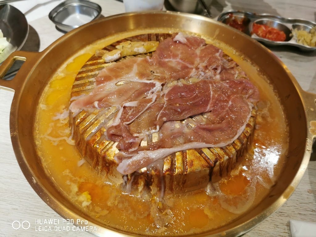 【新莊美食】 韓哥哥銅盤烤肉,銅盤烤肉與火鍋都很棒的
平價吃到飽 - 第13張圖 【新莊美食】 韓哥哥銅盤烤肉,銅盤烤肉與火鍋都很棒的
平價吃到飽