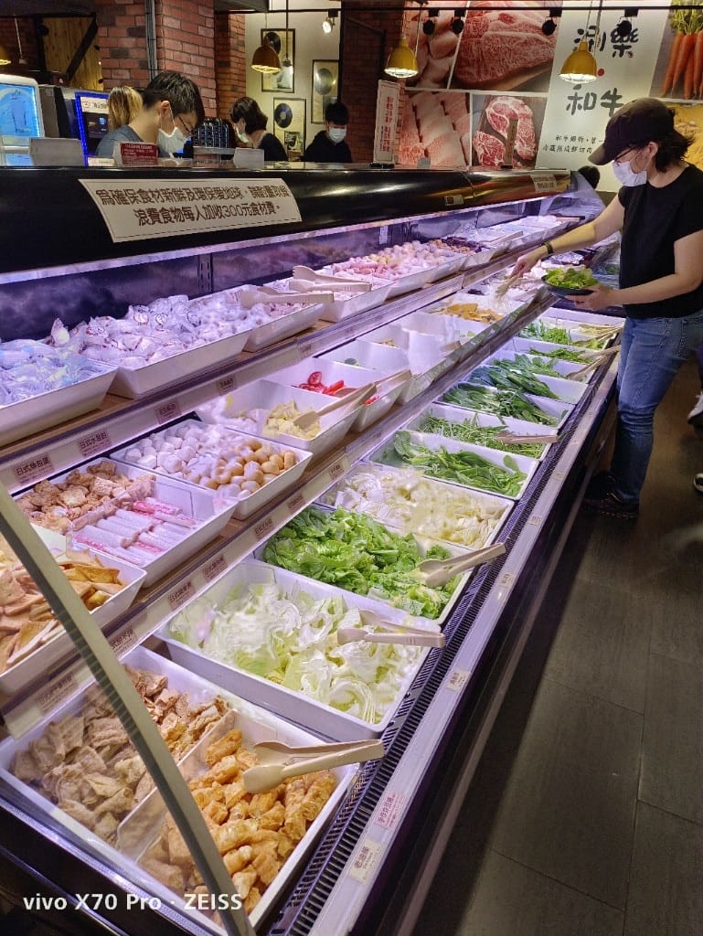 【台北美食】 涮樂和牛火鍋，馬辣新品牌平價火鍋，乾淨又好吃
