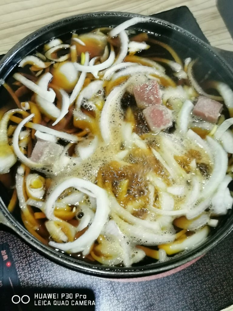 【新莊美食】 壽喜燒一丁，平價又美味的壽喜燒，甜點也很用心哦！