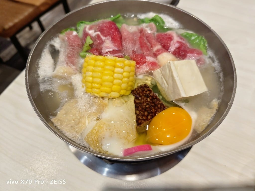 【新莊美食】 鍋台銘時尚湯鍋，平價又美味的火鍋