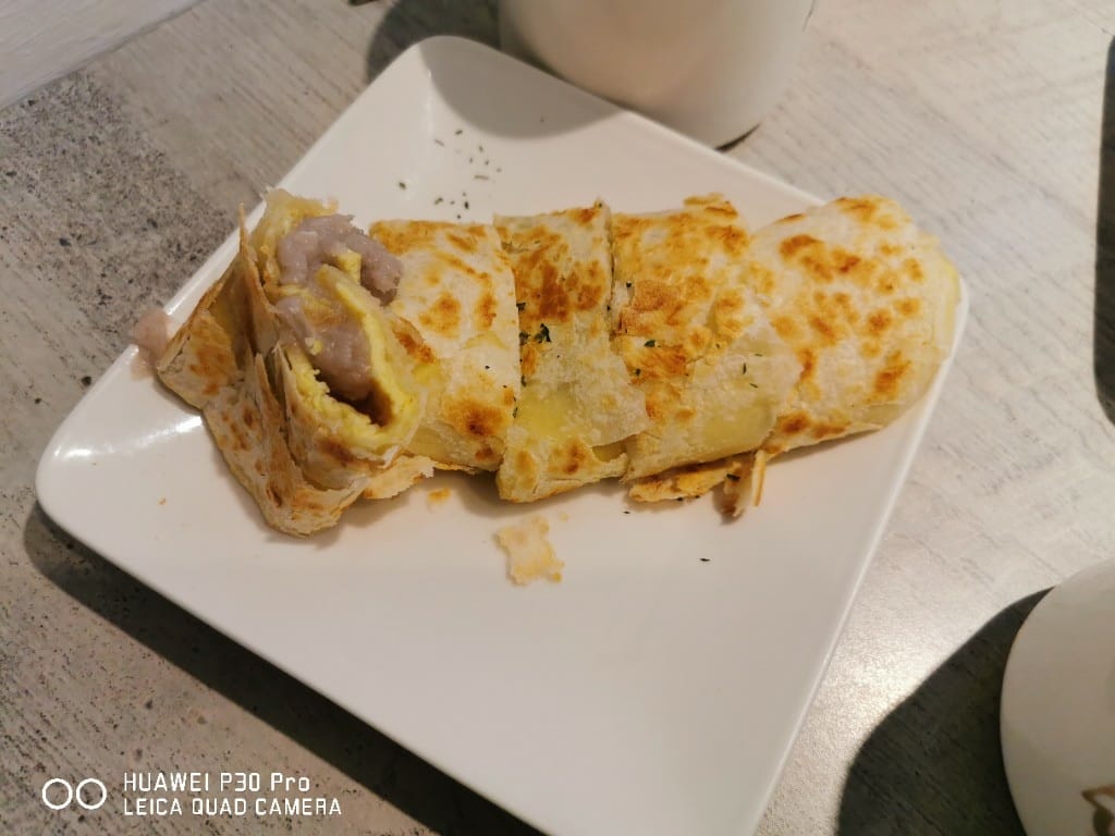 【板橋美食】 鳳梨飽堡，芋泥系列的各種早午餐