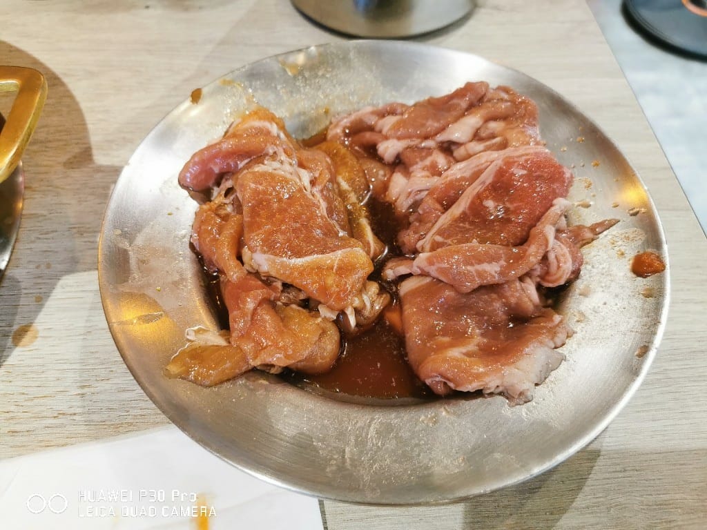 【新莊美食】 韓哥哥銅盤烤肉,銅盤烤肉與火鍋都很棒的
平價吃到飽 - 第12張圖 【新莊美食】 韓哥哥銅盤烤肉,銅盤烤肉與火鍋都很棒的
平價吃到飽