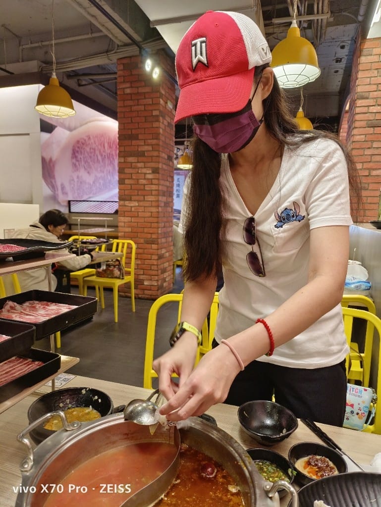 【台北美食】 涮樂和牛火鍋，馬辣新品牌平價火鍋，乾淨又好吃