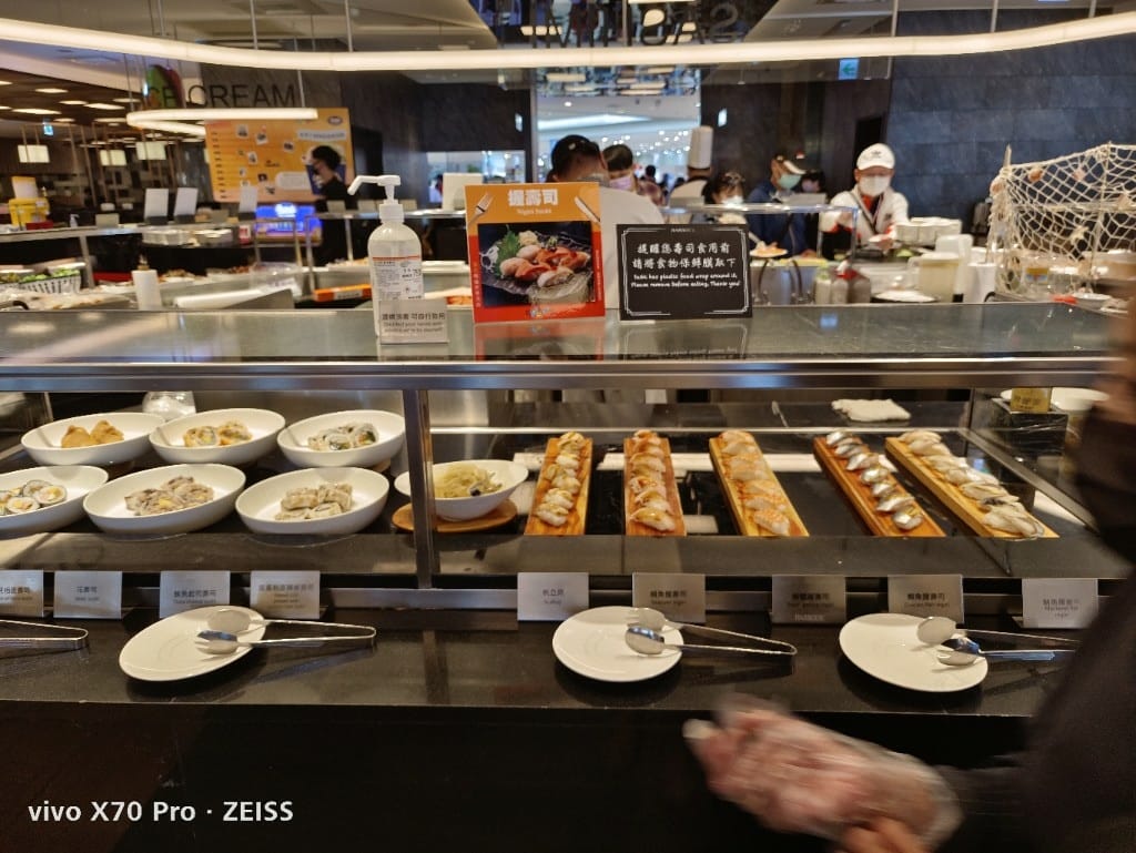 【台北美食】 漢來海港餐廳，秋蟹的季節，滿滿秋蟹吃滿吃好！