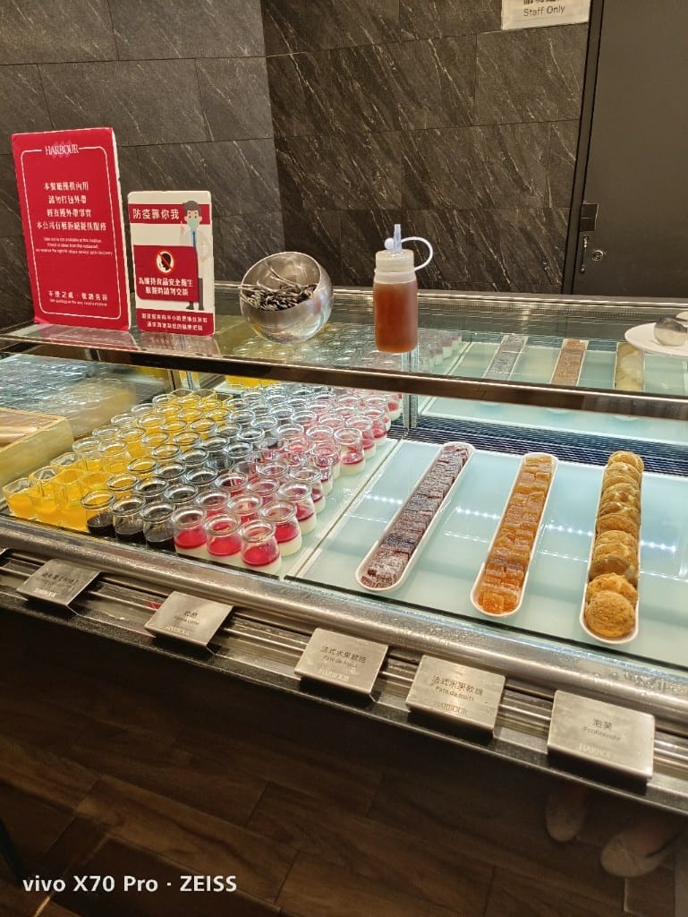 【台北美食】 漢來海港餐廳，秋蟹的季節，滿滿秋蟹吃滿吃好！