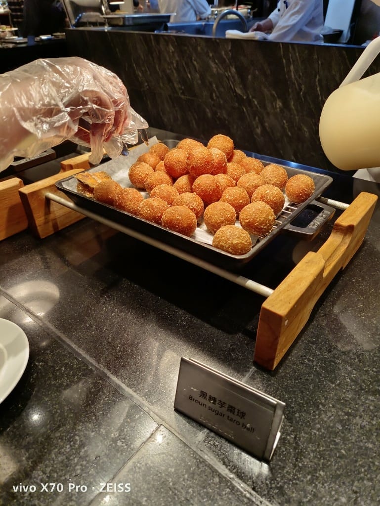 【台北美食】 漢來海港餐廳，秋蟹的季節，滿滿秋蟹吃滿吃好！