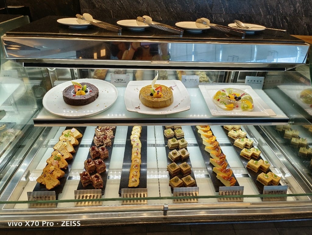 【台北美食】 漢來海港餐廳，秋蟹的季節，滿滿秋蟹吃滿吃好！
