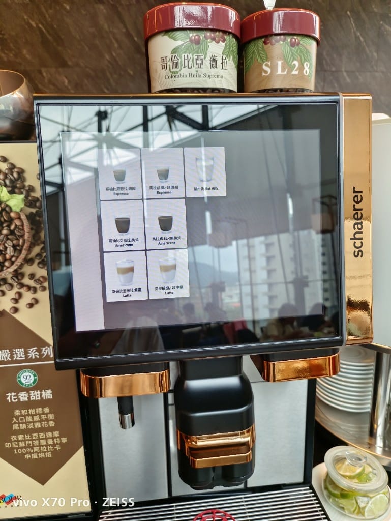 【台北美食】 漢來海港餐廳，秋蟹的季節，滿滿秋蟹吃滿吃好！
