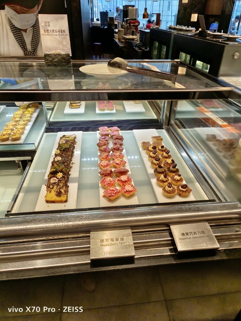 【台北美食】 漢來海港餐廳，秋蟹的季節，滿滿秋蟹吃滿吃好！