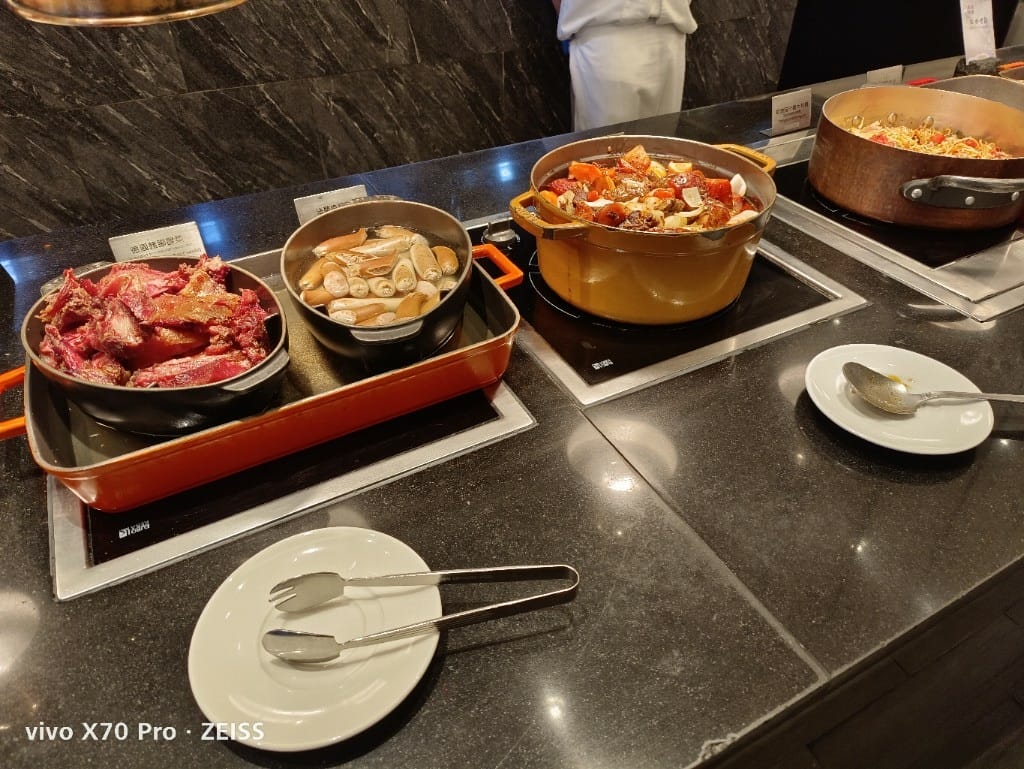 【台北美食】 漢來海港餐廳，秋蟹的季節，滿滿秋蟹吃滿吃好！