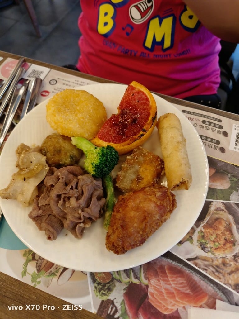【台北美食】 漢來海港餐廳，秋蟹的季節，滿滿秋蟹吃滿吃好！
