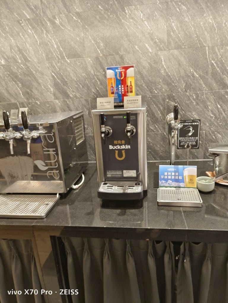 【台北美食】 漢來海港餐廳，秋蟹的季節，滿滿秋蟹吃滿吃好！