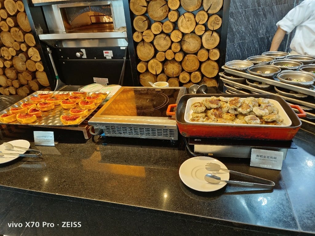 【台北美食】 漢來海港餐廳，秋蟹的季節，滿滿秋蟹吃滿吃好！